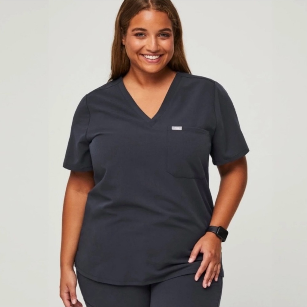 Top ONLY* Figs Scrubs Night Sky Catarina One Pocket Scrub Top XXS